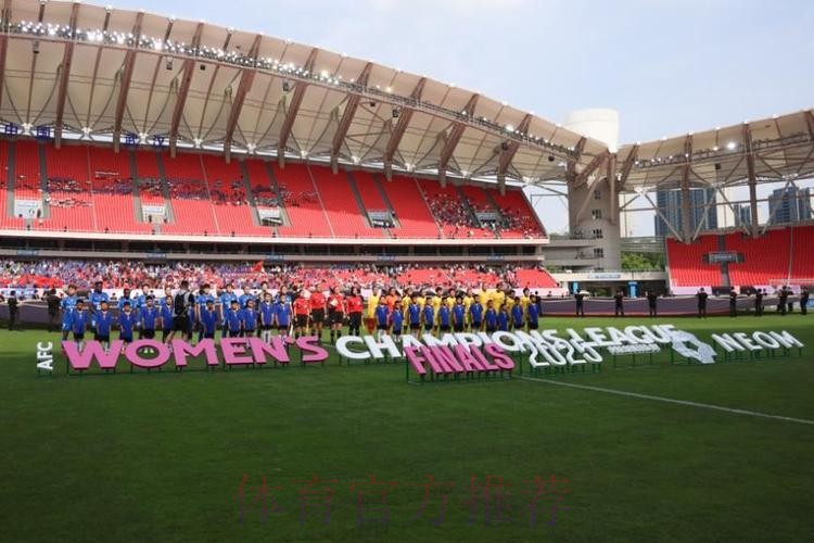 女足亚冠半决赛：武汉车谷江大女足坐镇主场战胜对手晋级决赛